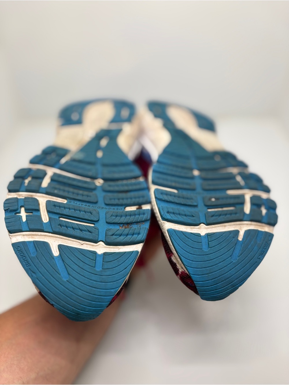 Brooks Adrenaline GTS 22 Magenta Paint Smudge Running Shoes Women’s 8.5 B - Picture 12 of 13